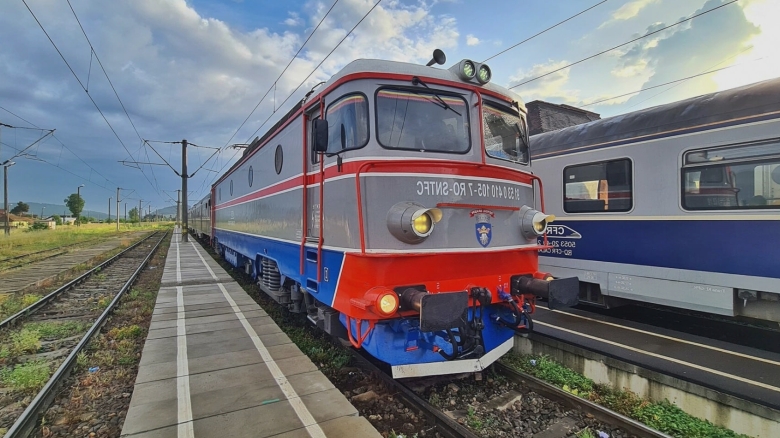 un tanar a murit dupa ce a cazut din trenul iasi timisoara cadavrul a fost gasit dupa doua zile de un ceferist 68a4a35748dd7