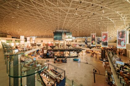 video 25 ani de iulius 8 proiecte regionale peste 1 000 de branduri si 73 milioane de vizite pe an compania ieseana isi consolideaza pozitia de lider in retailul romanesc 689c80e9d1276