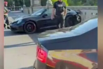 video accidentul de pe podul din timisoara produs intentionat in urma unei rafuieli intre clanuri unul dintre soferi a fost retinut 6898c0b0b2c33