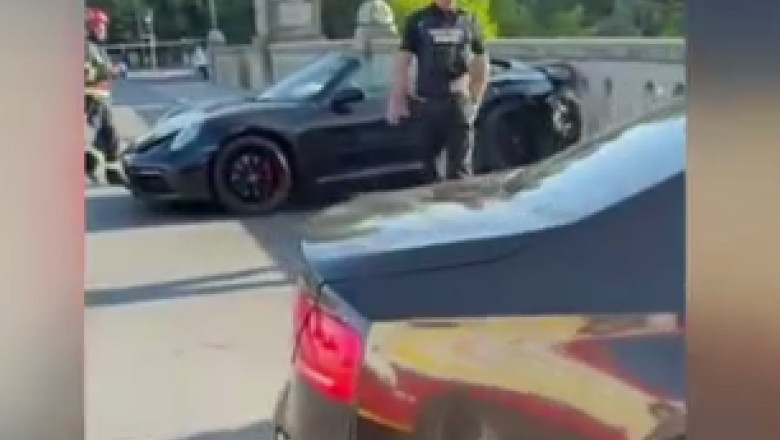 video accidentul de pe podul din timisoara produs intentionat in urma unei rafuieli intre clanuri unul dintre soferi a fost retinut 6898c0b0b2c33