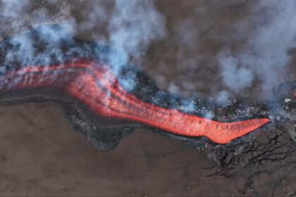 video cel mai mare vulcan activ din europa a erupt din nou imagini spectaculoase surprinse deasupra vulcanului etna 689ee14c39df3