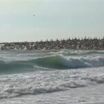 video cod galben de vant si valuri mari pe litoral turistii nu au voie sa intre in apa 68945dfab3ca8