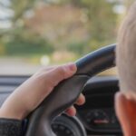 video copil de 11 ani prins la volanul unei masini in judetul dolj politistii l au urmarit pe strazi dupa ce minorul a fugit de ei 689f2fcda2589