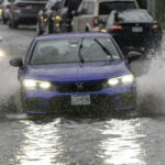 video inundatii puternice in new york si new jersey apa a patruns in statiile de metrou si in autobuze a fost decretata stare de urgenta 688c555dd39ed