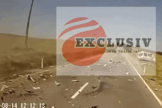 video momentul impactului mortal de pe dn 28a surprins de o camera de bord familie distrusa in drum spre vacanta cu rulota 689de0dc27f3b