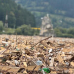 video pericol al unei bombe cu ceas la barajul izvorul muntelui bicaz anuntul ministrului mediului 688df4c1de39a