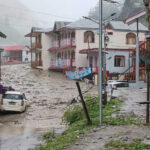 video sat indian distrus de viitura la poalele muntilor himalaya cel putin 4 morti si peste 50 de disparuti 6892216b5b8f4