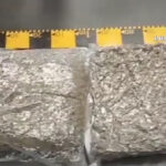 video un tanar din arad a fost prins in flagrant in timp ce ridica 13 kilograme de droguri sosite prin curier din spania 689360f24f282