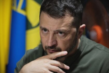 video zelenski inainte de intalnirea trump putin in ziua negocierilor rusii continua sa ucida si asta spune multe 689f75fb2105c