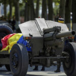 videofoto de ce sefii de stat inmormantati cu onoruri militare sunt transportati pe un afet de tun cine a instituit aceasta traditie 689492218a8a8