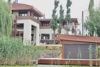 vila lui dinu patriciu de la snagov scoasa din nou la vanzare pretul redus cu un milion de euro 68a8010257483