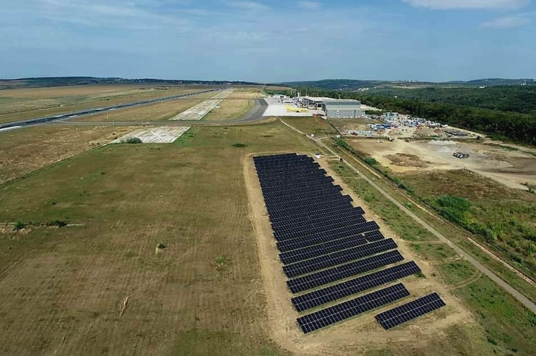 a fost aprobat proiectul celui de al doilea parc fotovoltaic de la aeroportul iasi 68b6bdf221205