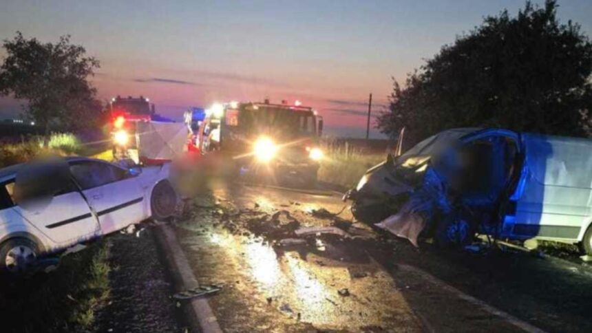 accident infiorator in jud bihor 3 morti dupa un impact violent cu o dubita 68be741b86598