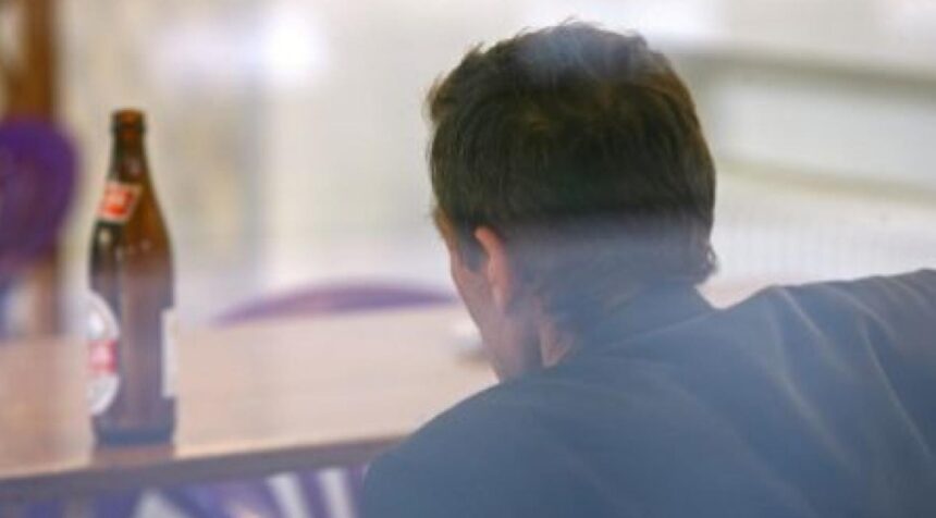 alcoolul ucide iasul detine recordul national la alcoolemie explicatii medicale cum pot rezista unii oameni la valori ce ucid si un hipopotam iar altii cad la doua pahare 68bec6b339feb