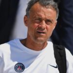 antrenorul echipei paris saint germain a cazut de pe bicicleta si are nevoie de operatie 68bc0031c4b4e