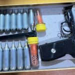 arma neletala si munitiile aferente ascunse intr o cutie de parfum descoperite in vama 68beb53f34f4c