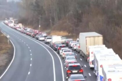 atentie soferi restrictii de trafic pe dn 1 si dn 1b in prahova timp de o luna 68c7c3be22cd0