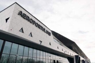 atentie veniti cu 3 ore inainte aeroportul iasi va fi cateva zile mai aglomerat decat de obicei mare pelerinaj hasidic intr un oras ucrainean 68c8adb7f2693