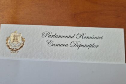 austeritate parlamentara deputatii au carti de vizita cu foita de aur 68c3c4b9329f1