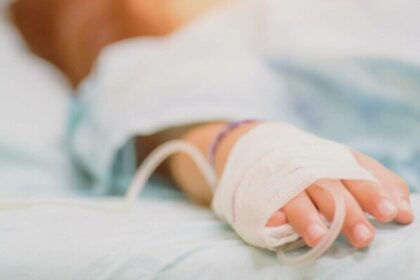 autoritatile incearca sa identifice o femeie gasita in piata chirila de peste 24 de ore nu stim cine este 68b59a49cdf07