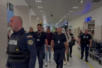 barbat condamnat pentru trafic de minori si proxenetism adus in tara din marea britanie se afla pe lista most wanted 68c1486d7b6b0