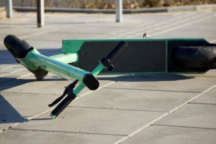 barbat in coma dupa ce a cazut de pe trotineta electrica al doilea caz intr o saptamana copil de 13 ani in coma de 7 zile 68c20094a2351