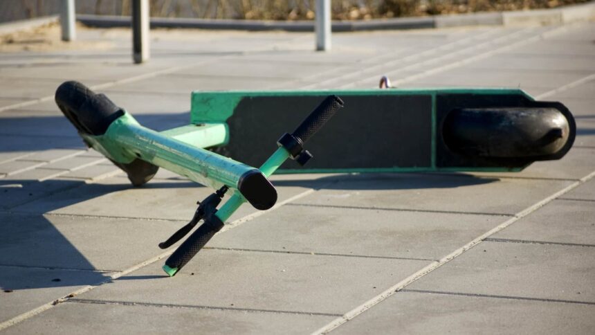 barbat in coma dupa ce a cazut de pe trotineta electrica al doilea caz intr o saptamana copil de 13 ani in coma de 7 zile 68c20094a2351