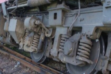 blocaj pe calea ferata la draganesti olt din cauza deraierii unui vagon anuntul cfr 68bad27f04bba