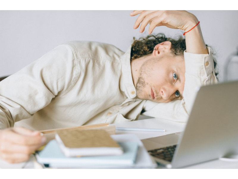 burnout ul care macina iasul profesori epuizati si it isti anxiosi doua lumi aceeasi criza 68c6a8249b4e5