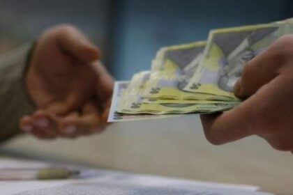 burse de cate 2 000 de euro pentru elevi si studenti exceptionali prin programul upgrade 2025 68c47d020ed37