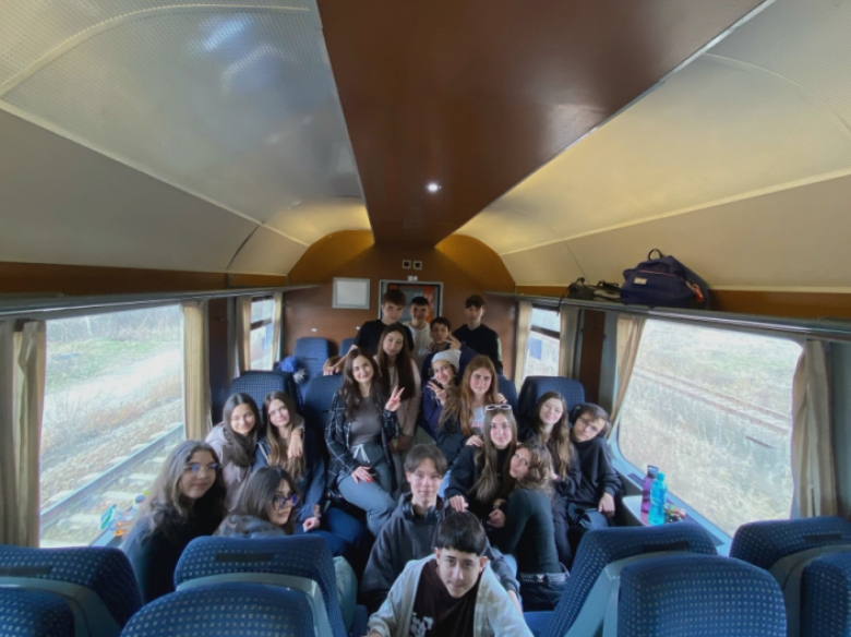 calatorii gratuite pentru elevi la cfr calatori ce trebuie sa stie iesenii la inceput de an scolar 68b6a51b43688