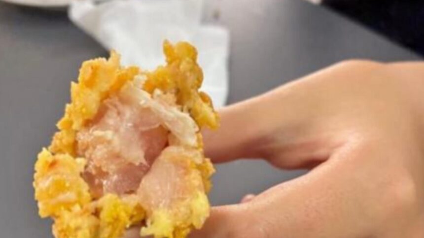 carne cruda servita elevilor la cantina unui liceu din oradea zeci de parinti revoltati reactia conducerii a fost un incident izolat 68d6237d1397d