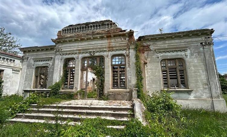 casa ralet scoasa la vanzare proprietarul a cumparat o cu 700 000 de euro iar acum cere aproape dublu 68db21f4b40e7