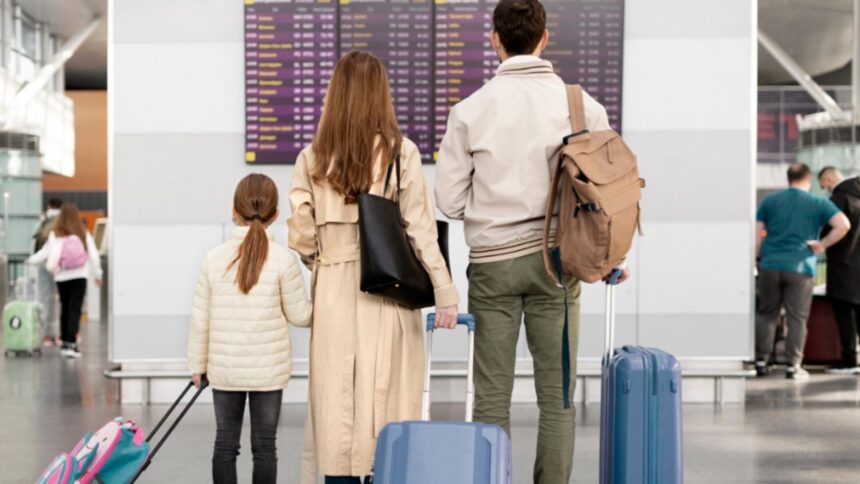 cea mai mare companie aerian low cost folosita zilnic de mii de romani schimba radical regulile de imbarcare 68d6e4885b6b8