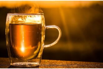 ceaiul pe care trebuie sa il bei toamna face adevarate minuni pentru organism si trateaza o boala extrem de raspandita 68cb062d025ab