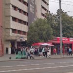 coada pana in strada la caminul t17 din tudor studentii isi iau camerele in primire foto 68d3b9311d9a6