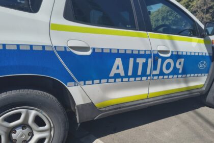 crima sau sinucidere locatari alertati dupa ce au vazut sangele victimei la intrarea in locuinta 68b555b4e5f1e