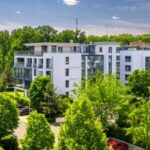 cum a devenit complexul stejarii un teren fertil pentru afaceristi dubiosi refugiu pentru un oligarh rus aflat pe lista neagra a sua 68c65872f0de3