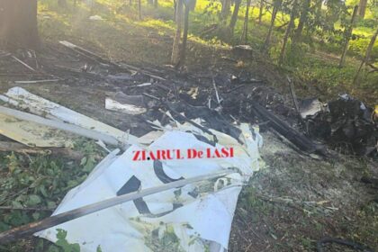 cum s a prabusit avionul ultrausor in iasi teroarea care a urmat dupa impact toata benzina a inceput sa curga pe el 68da43ef140fc