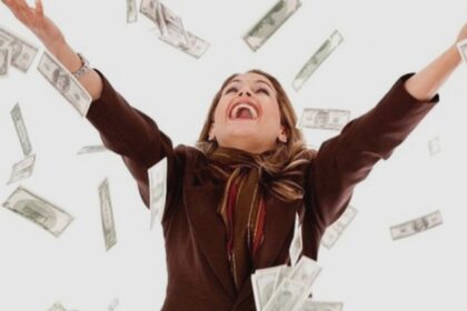 cumnata puscariasului relu fenechiu a semnat sute de contracte cu statul cu banii de la stat si a dublat cifra de afaceri intr un timp record 68b62a650b8ed