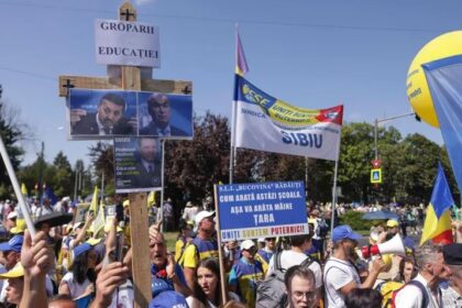 daniel david despre protestul profesorilor este neinspirat si nerealist in contextul actualelor constrangeri fiscal bugetare 68beca50769ce