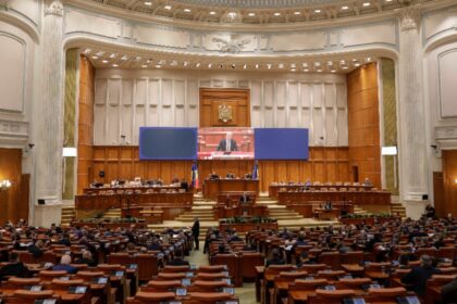 decizie radicala parlamentarii obligati sa isi declare toate intalnirile cu organizatiile de lobby 68dc2a37345fe