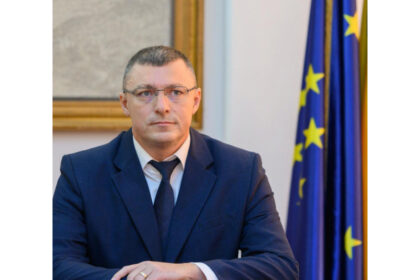 dolachi pelin un prefect venit de jos 68c3bb4a709d2