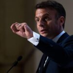 emmanuel macron prabusire istorica presedintele frantei are cel mai mic procent de cand e la putere doar doi din zece francezi il mai sustin 68dc1d4ada081