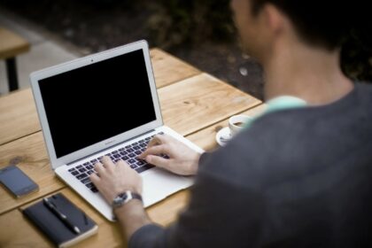 fiul unuia din cei mai bogati romani familie originara din iasi finantare ue record pentru solutii energetice inteligente cine este matei stratan 68d28d37a7181