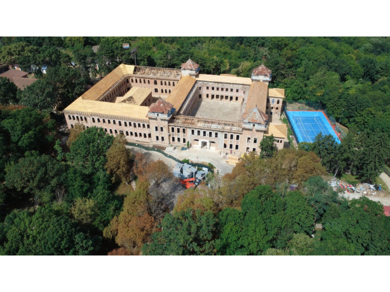 foto colegiul pedagogic vasile lupu la inceput de an scolar 68be6edabb488