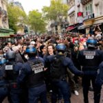 franta paralizata din nou de proteste sindicatele au chemat la o zi de greva generala si manifestatii la nivel national 68cbb0a7f220e