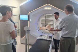 gestionarea infectiilor nosocomiale in franta avem o cultura a recunoasterii erorilor medicale nu e vazut ca si cand eu o sa mi iau amenda sau seful va fi dat afara 68d8e15dece87