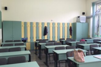 haos in scoala profesorii castiga 4 500 lei luna liderii sindicali au venituri de 35 000 lei 68bea427f1dbb