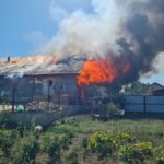 iadul pe pamant la popricani o intreaga gospodarie a fost cuprinsa de flacari 68bad75dceba9